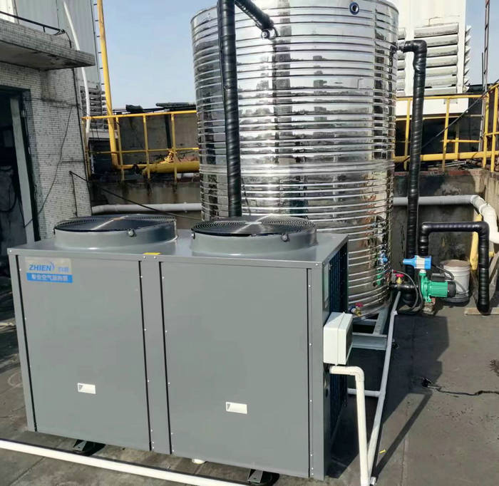 工廠熱水工程：空氣能熱泵10P機+5噸保溫水箱